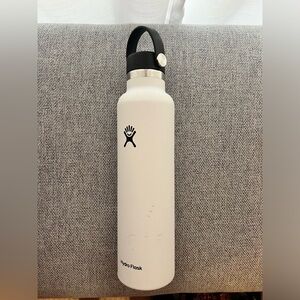 White 24oz Hydroflask